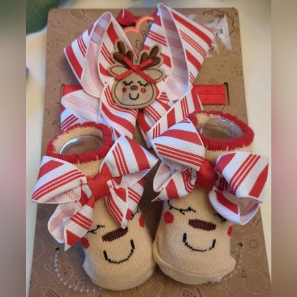 BABY ESSENTIALS 0-6 Months Booties and Matching Hair Bow CHRISTMAS!!